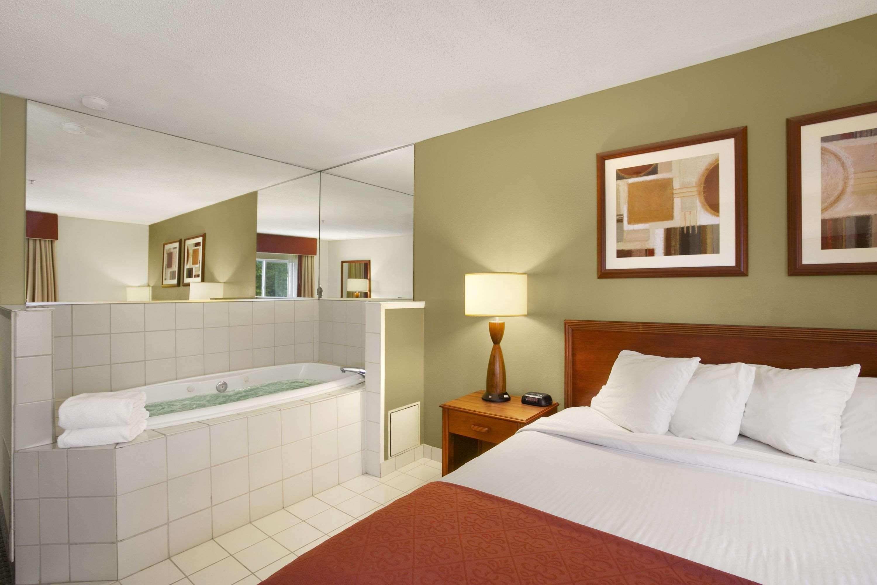 Baymont By Wyndham Evansville North/Haubstadt Warrenton Extérieur photo