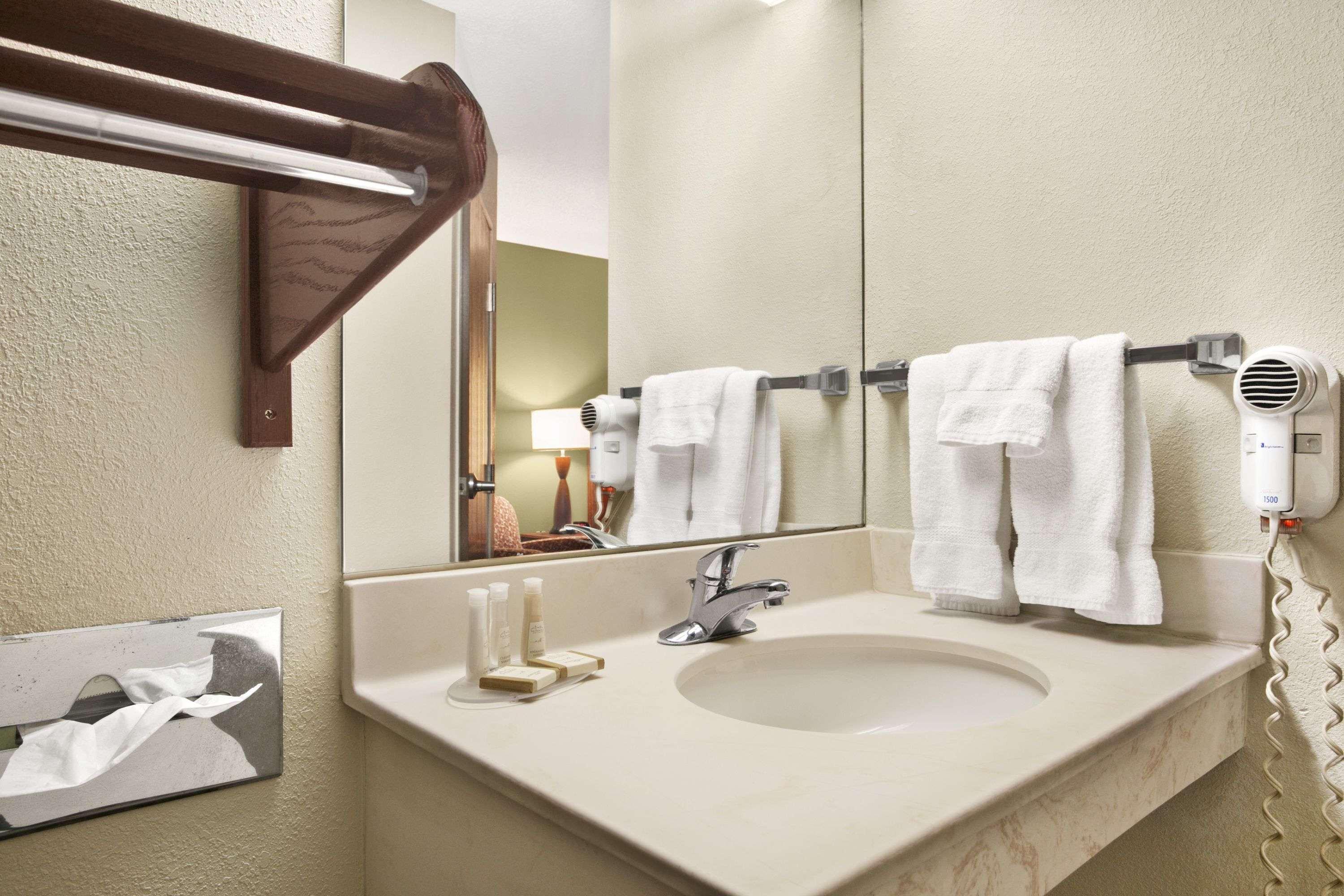 Baymont By Wyndham Evansville North/Haubstadt Warrenton Extérieur photo