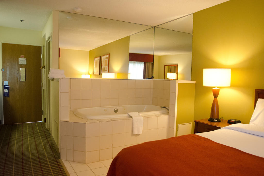 Baymont By Wyndham Evansville North/Haubstadt Warrenton Extérieur photo